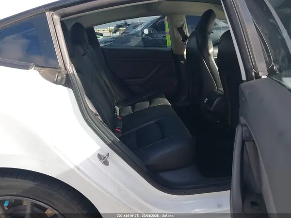 5YJ3E1EB3MF915494 2021 TESLA MODEL 3 - Image 8