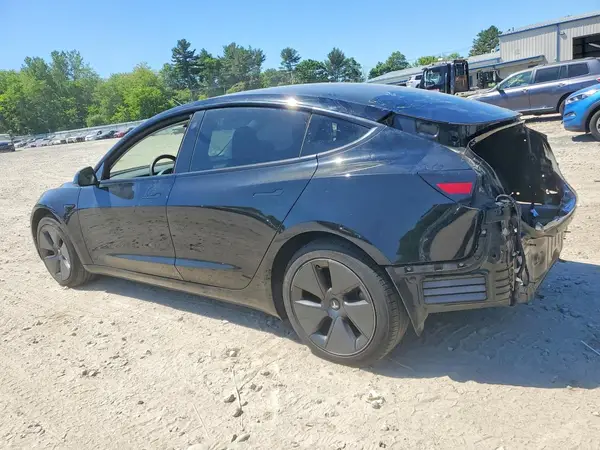 5YJ3E1EB3MF924535 2021 TESLA MODEL 3 - Image 2