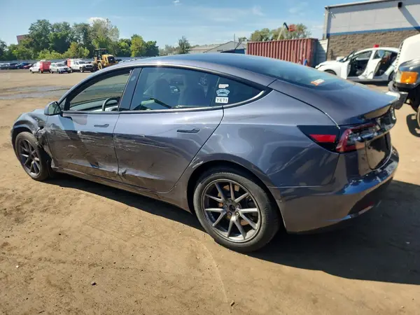 5YJ3E1EB3MF926690 2021 TESLA MODEL 3 - Image 2