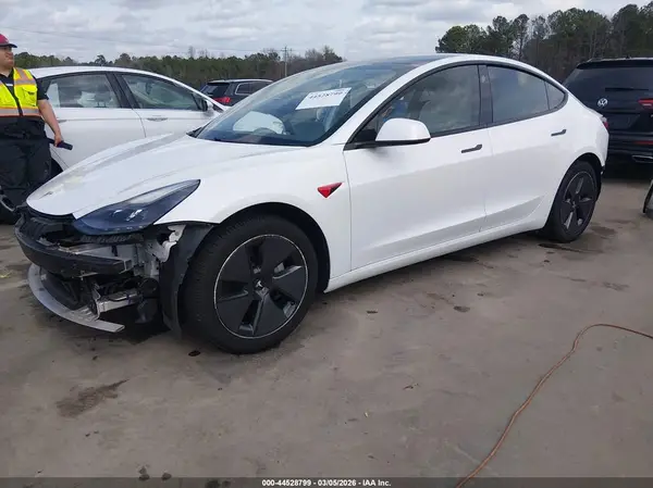 5YJ3E1EB3MF936992 2021 TESLA MODEL 3 - Image 2