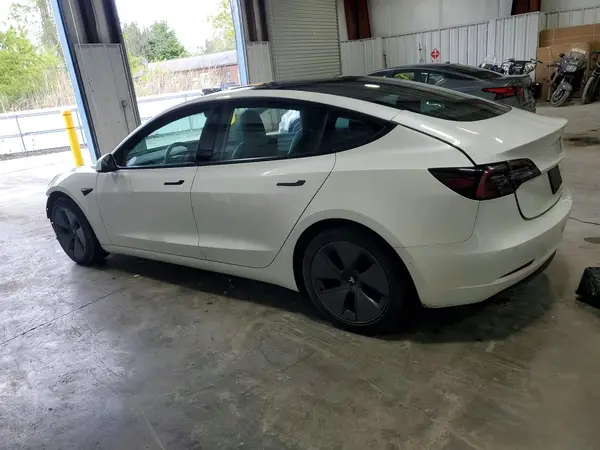 5YJ3E1EB3MF979017 2021 TESLA MODEL 3 - Image 2