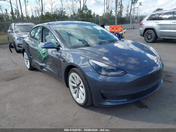 5YJ3E1EB3MF980698 2021 TESLA MODEL 3 - Image 1