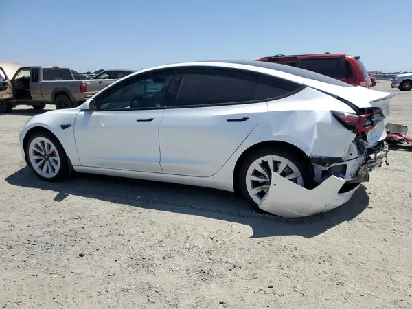 5YJ3E1EB3MF987957 2021 TESLA MODEL 3 - Image 2