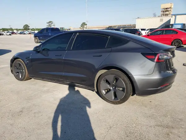 5YJ3E1EB3MF998683 2021 TESLA MODEL 3 - Image 2