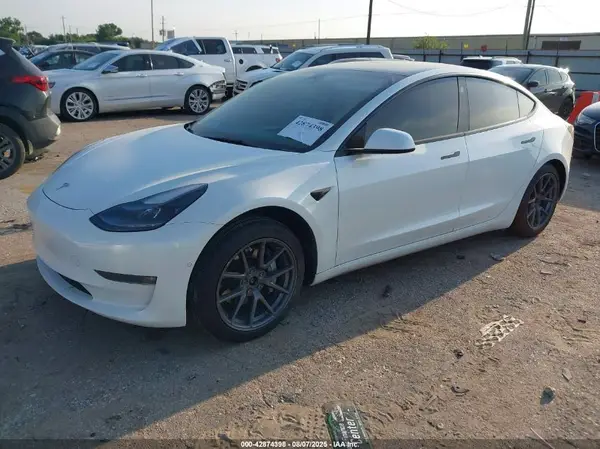 5YJ3E1EB3NF101623 2022 TESLA MODEL 3 - Image 2