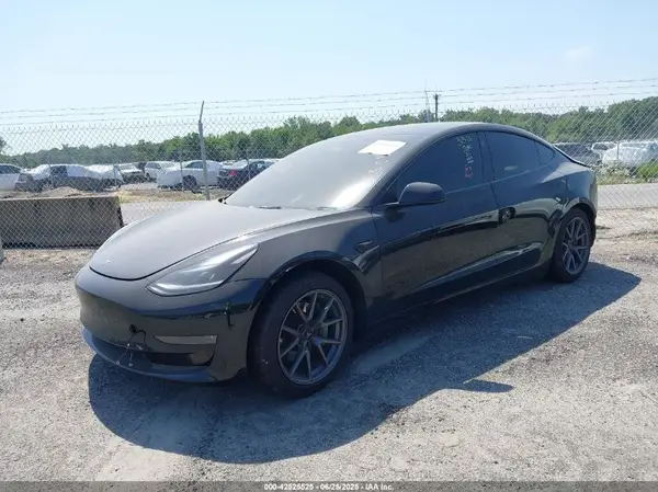 5YJ3E1EB3NF106675 2022 TESLA MODEL 3 - Image 2