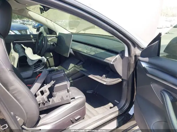 5YJ3E1EB3NF106675 2022 TESLA MODEL 3 - Image 8