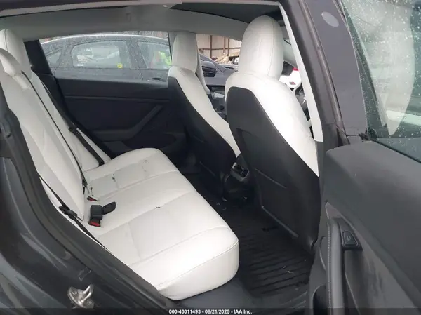 5YJ3E1EB3NF115439 2022 TESLA MODEL 3 - Image 8