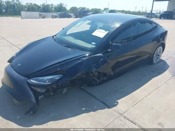 5YJ3E1EB3NF116946 2022 TESLA MODEL 3 - Image 2