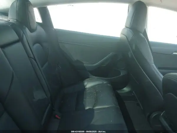 5YJ3E1EB3NF116946 2022 TESLA MODEL 3 - Image 8