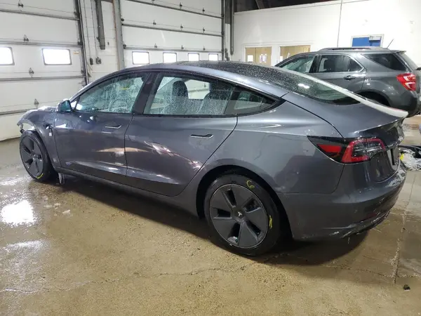 5YJ3E1EB3NF117997 2022 TESLA MODEL 3 - Image 2