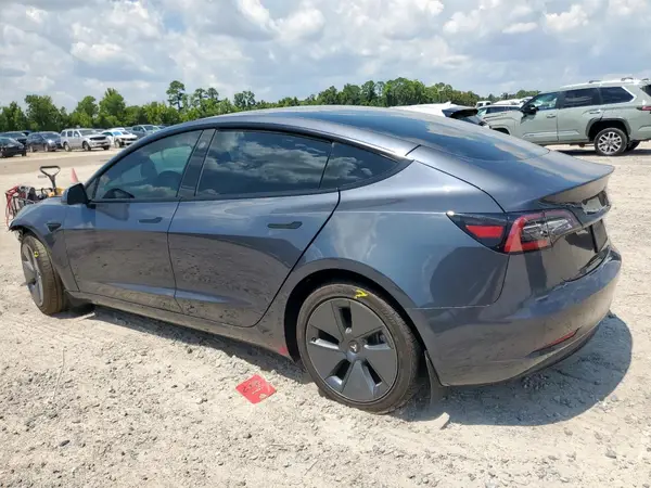 5YJ3E1EB3NF121239 2022 TESLA MODEL 3 - Image 2