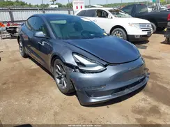 5YJ3E1EB3NF127137 2022 TESLA MODEL 3