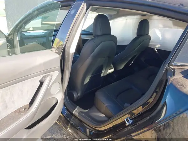 5YJ3E1EB3NF129759 2022 TESLA MODEL 3 - Image 8
