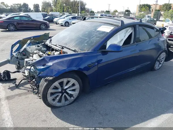 5YJ3E1EB3NF130832 2022 TESLA MODEL 3 - Image 2