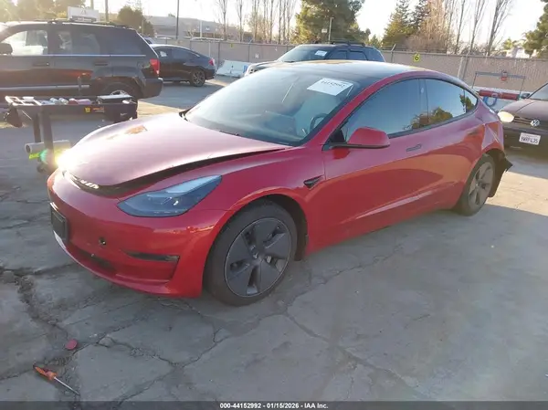 5YJ3E1EB3NF132564 2022 TESLA MODEL 3 - Image 2