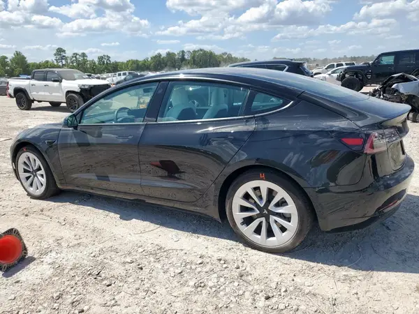 5YJ3E1EB3NF134637 2022 TESLA MODEL 3 - Image 2