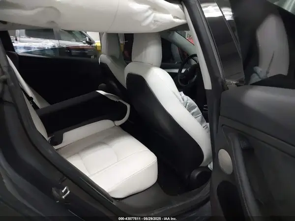 5YJ3E1EB3NF139143 2022 TESLA MODEL 3 - Image 8