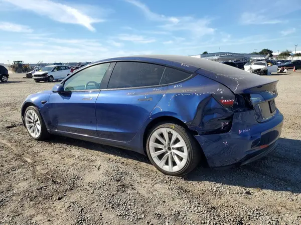 5YJ3E1EB3NF142575 2022 TESLA MODEL 3 - Image 2