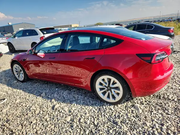 5YJ3E1EB3NF153995 2022 TESLA MODEL 3 - Image 2