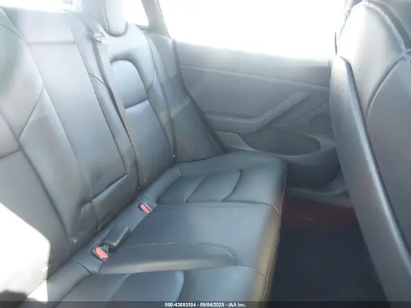 5YJ3E1EB3NF157111 2022 TESLA MODEL 3 - Image 8
