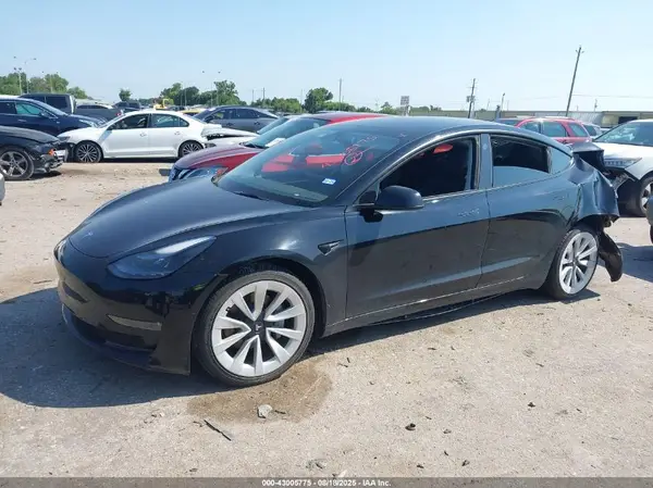 5YJ3E1EB3NF163930 2022 TESLA MODEL 3 - Image 2