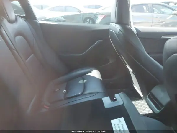 5YJ3E1EB3NF163930 2022 TESLA MODEL 3 - Image 8