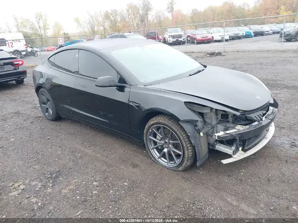 5YJ3E1EB3NF178606 2022 TESLA MODEL 3 - Image 1