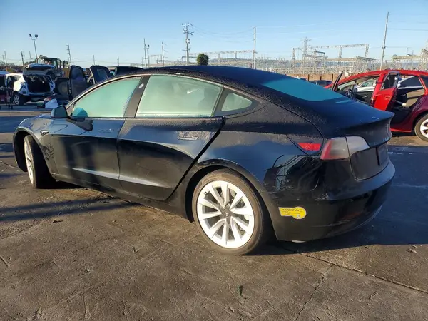 5YJ3E1EB3NF180999 2022 TESLA MODEL 3 - Image 2