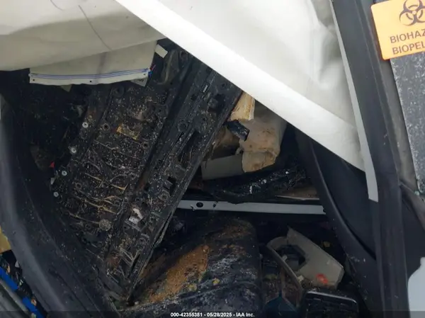5YJ3E1EB3NF186902 2022 TESLA MODEL 3 - Image 8