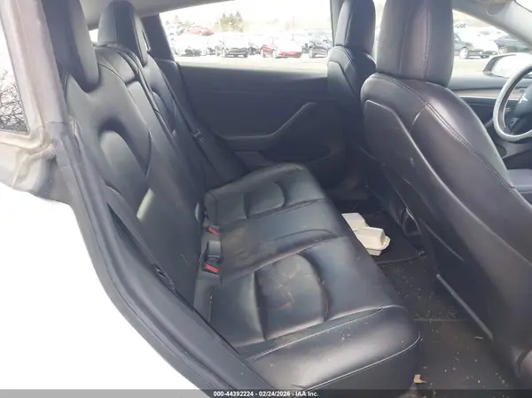 5YJ3E1EB3NF187029 2022 TESLA MODEL 3 - Image 8