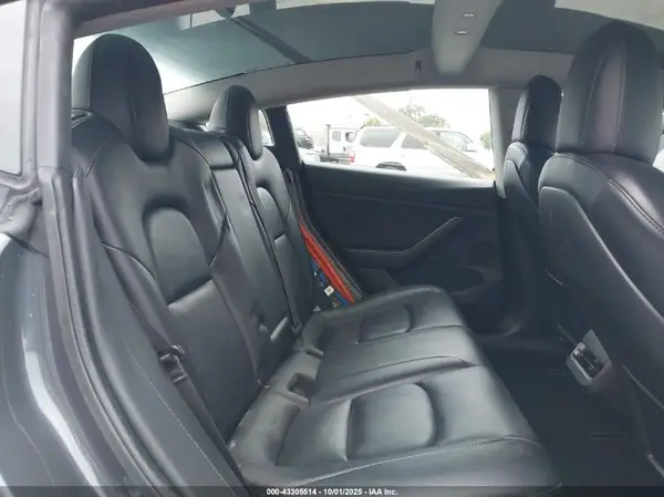 5YJ3E1EB3NF188004 2022 TESLA MODEL 3 - Image 8