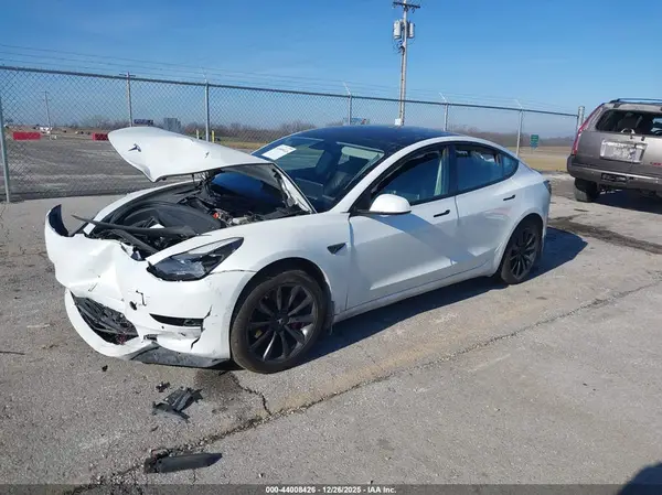 5YJ3E1EB3NF188522 2022 TESLA MODEL 3 - Image 2