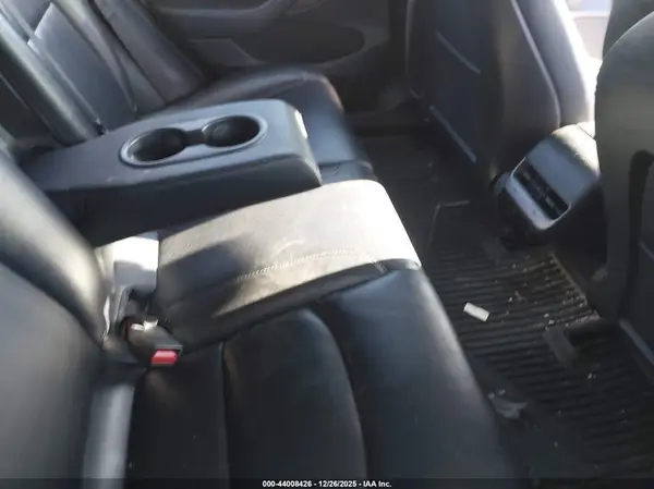 5YJ3E1EB3NF188522 2022 TESLA MODEL 3 - Image 8