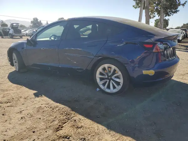 5YJ3E1EB3NF189850 2022 TESLA MODEL 3 - Image 2