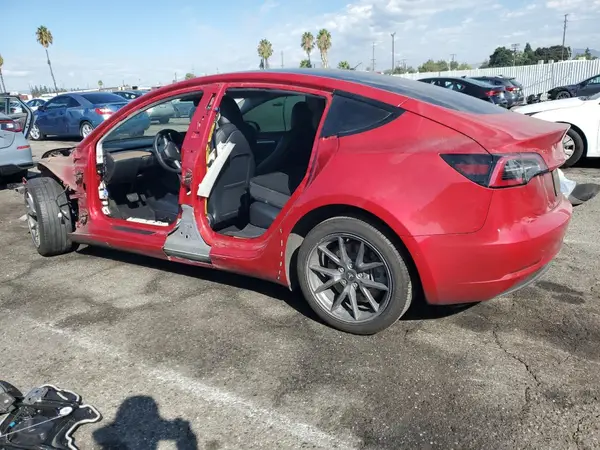 5YJ3E1EB3NF190352 2022 TESLA MODEL 3 - Image 2