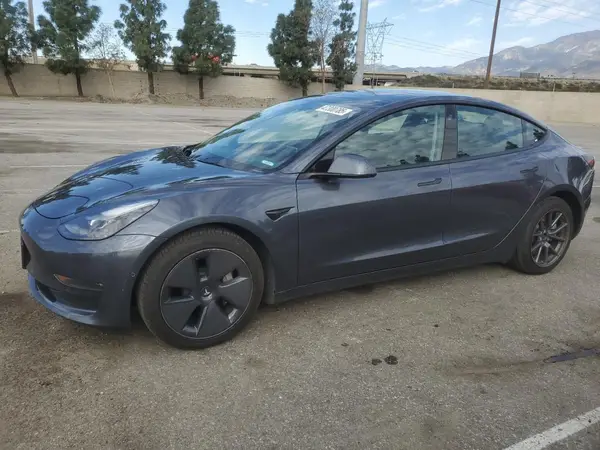 5YJ3E1EB3NF192201 2022 TESLA MODEL 3 - Image 1