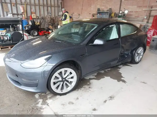5YJ3E1EB3NF192506 2022 TESLA MODEL 3 - Image 2