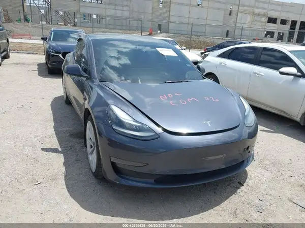 5YJ3E1EB3NF193655 2022 TESLA MODEL 3 - Image 1