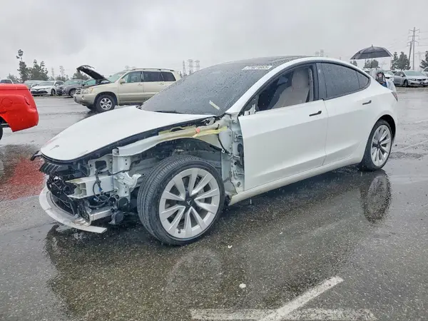 5YJ3E1EB3NF193915 2022 TESLA MODEL 3 - Image 1