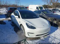 5YJ3E1EB3NF194238 2022 TESLA MODEL 3