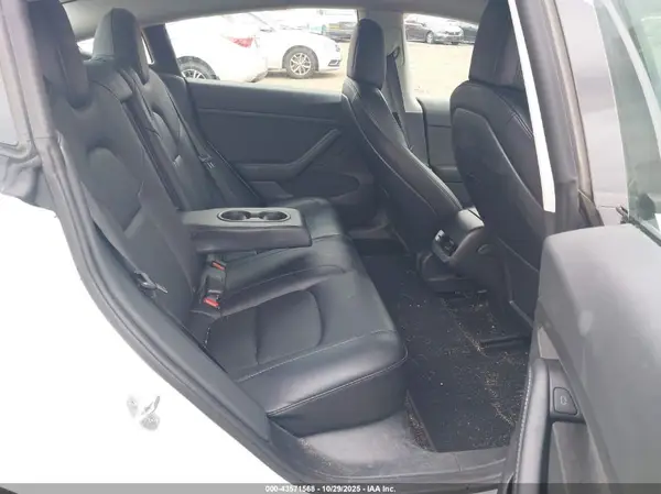 5YJ3E1EB3NF194854 2022 TESLA MODEL 3 - Image 8