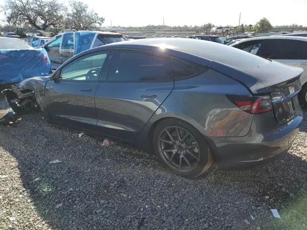 5YJ3E1EB3NF197852 2022 TESLA MODEL 3 - Image 2