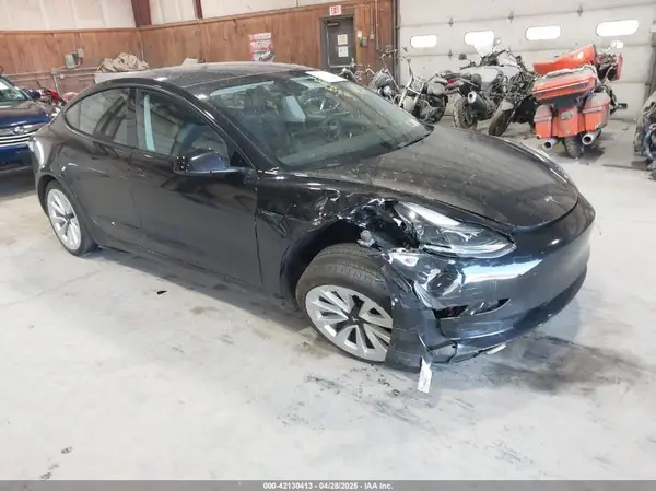 5YJ3E1EB3NF202760 2022 TESLA MODEL 3 - Image 1