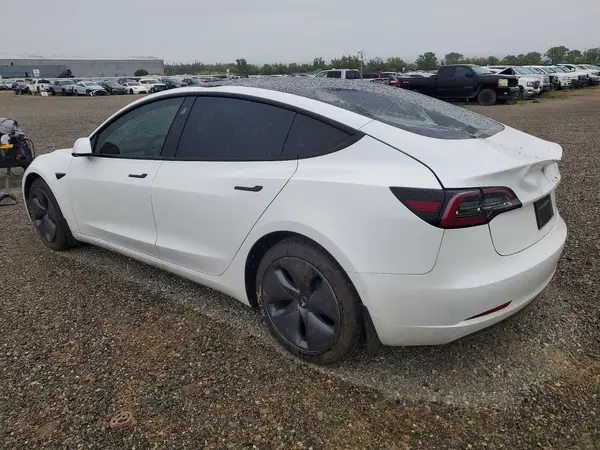 5YJ3E1EB3NF202872 2022 TESLA MODEL 3 - Image 2