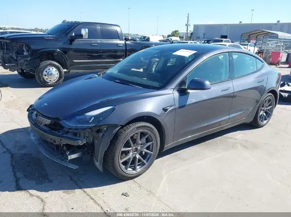 5YJ3E1EB3NF206761 2022 TESLA MODEL 3 - Image 2