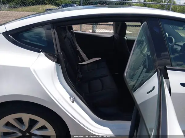 5YJ3E1EB3NF209529 2022 TESLA MODEL 3 - Image 8
