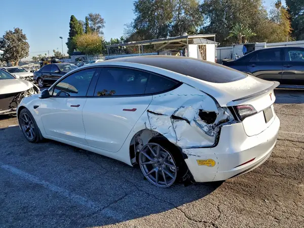 5YJ3E1EB3NF212267 2022 TESLA MODEL 3 - Image 2