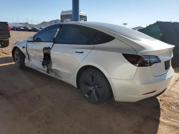 5YJ3E1EB3NF212740 2022 TESLA MODEL 3 - Image 2