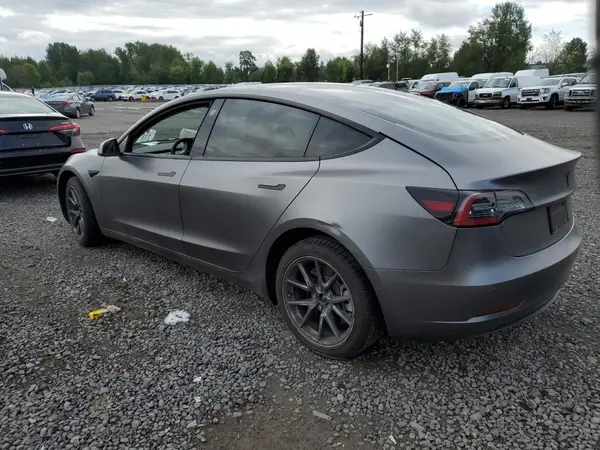 5YJ3E1EB3NF221891 2022 TESLA MODEL 3 - Image 2